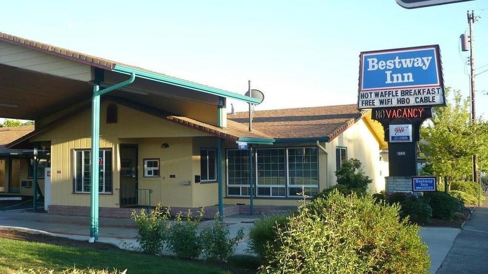 Bestway Inn Grants Pass Dış mekan fotoğraf